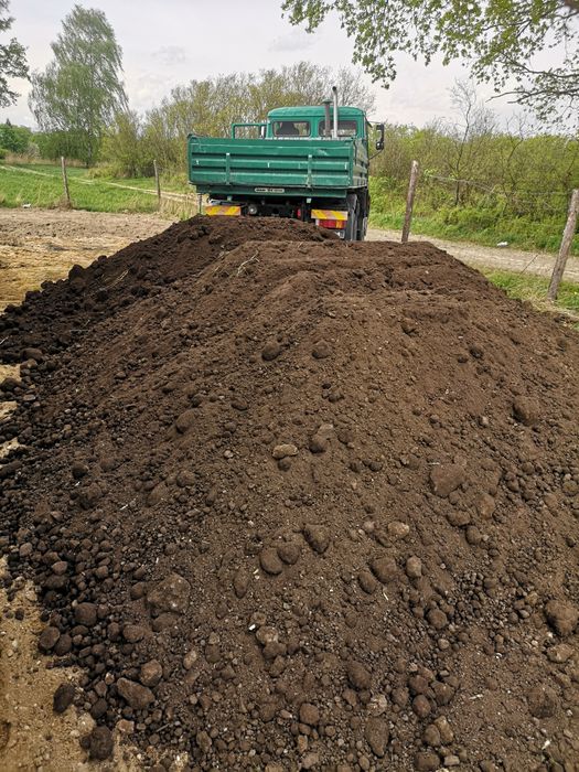 Ziemia  Humus  transport