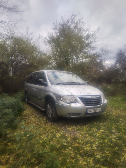 Два Крайслери гранд вояджер 2,5 срд