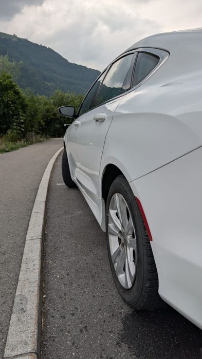 Chrysler 200, 2015