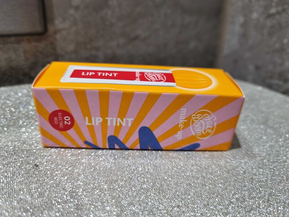 Tint do ust 02 Electric Red Faceboom