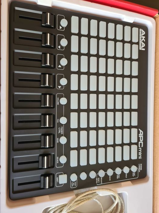 Akai APC Mini midi