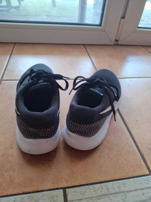 Buty sportowe Nike czarne 39
