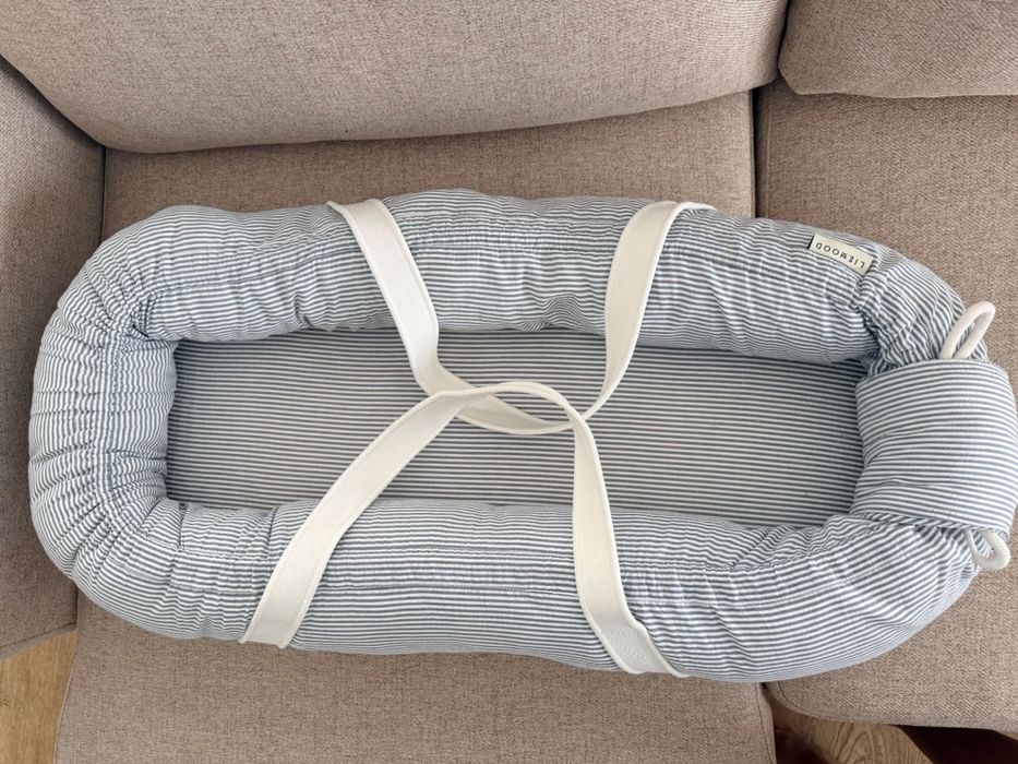 Liewood Gro Babylift (Ninho e Alcofa Portátil) – Riscas Azuis – Como Novo