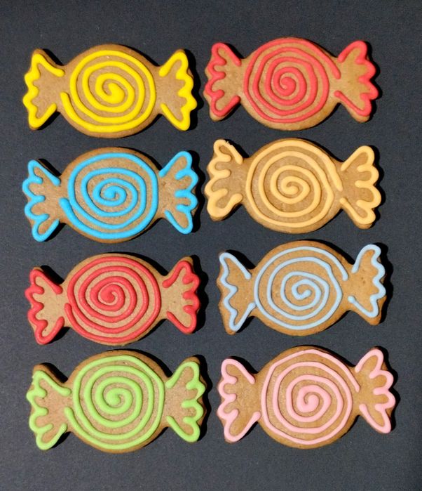 Pierniczki świąteczne pierniki lukrowane lukier piernik Mikołaj łoś