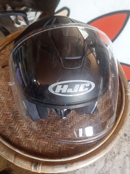 kask motocyklowy HJC Black Matt.