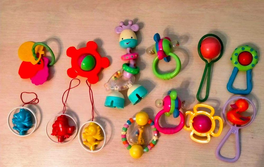 Брязкальця, іграшки для малюків вживані