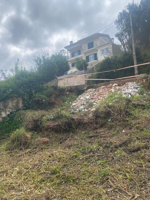 Terreno  urbano com projeto aprovado ,venda do Pinheiro Malveira
