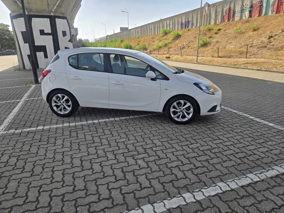 Opel Corsa 2015 C/ Financiamento