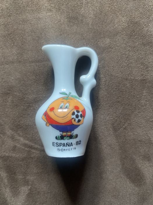Mundial 82 jarrinha Pequena