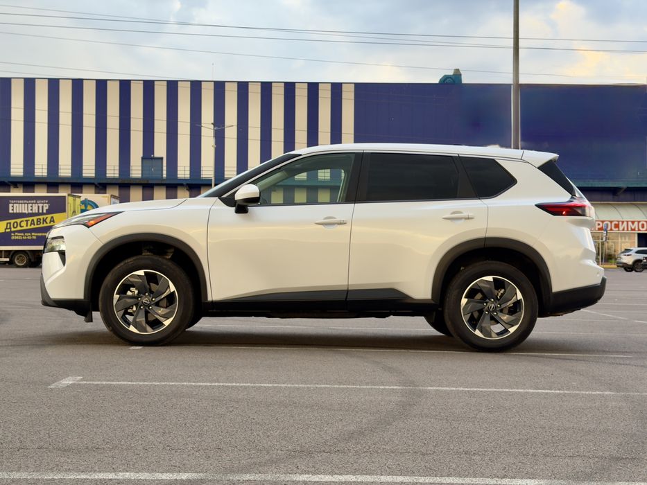 Nissan Rogue 2024 VIN 5N1BT3BA2RC697217 фото оголошення 2 з 8