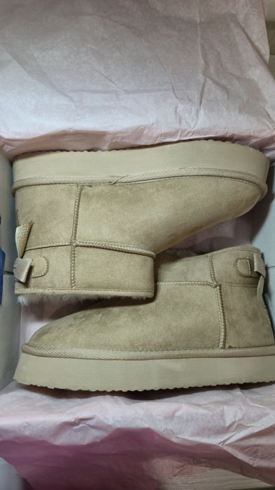 Угги жіночі нові