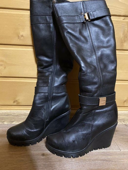 Жіночі зимові чоботи