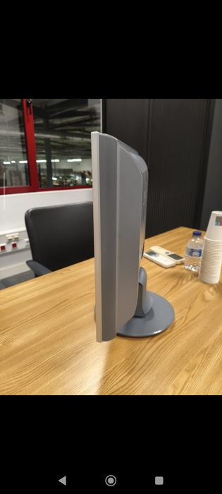 Monitor LG e Monitor HP