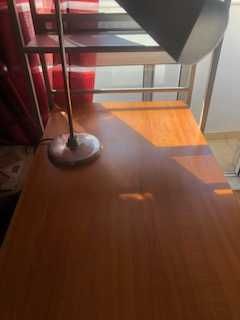 Secretária excelente para estudo ou escritório
