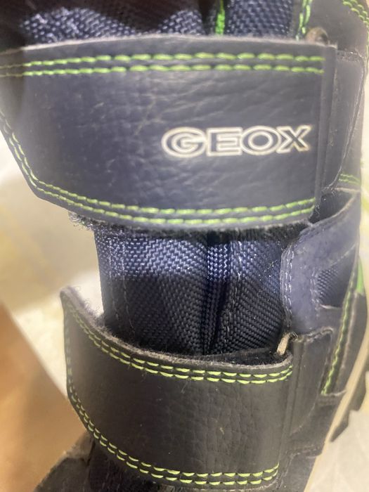 Продам детские сапожки.