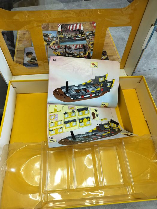 Lego Piraci 6285 Black Seas Barracuda z oryginalnym opakowaniem kompletna