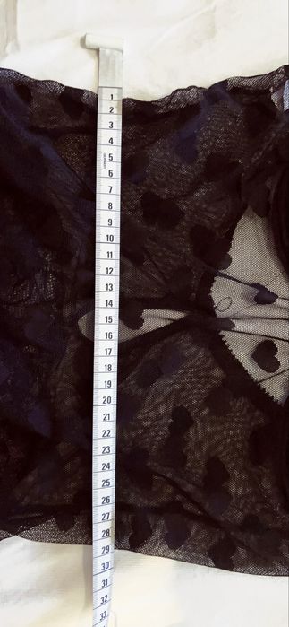Body preto em renda hiper romântico
