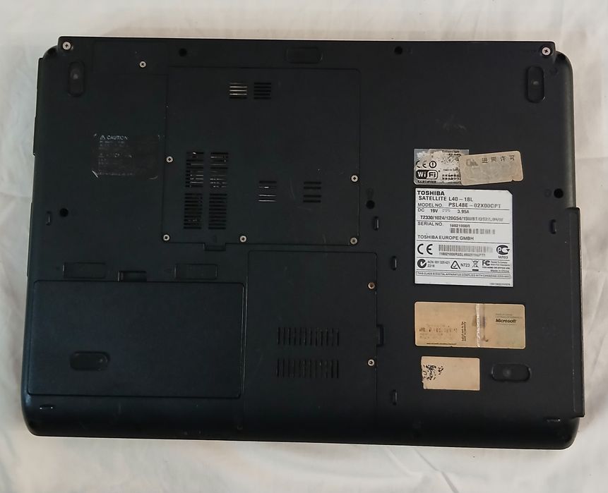 Portatil Toshiba  para Arranjo ou para tirar peças modelo nas fotos