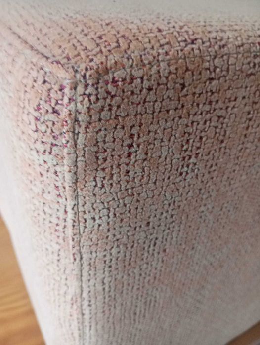 Sofa de 2 lugares e 4 puffs