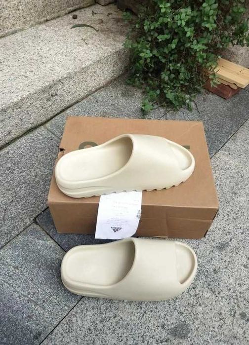 adidas Yeezy Slide Bone R.46