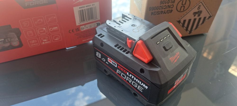 Akumulator milwaukee M18 8.0 Ah