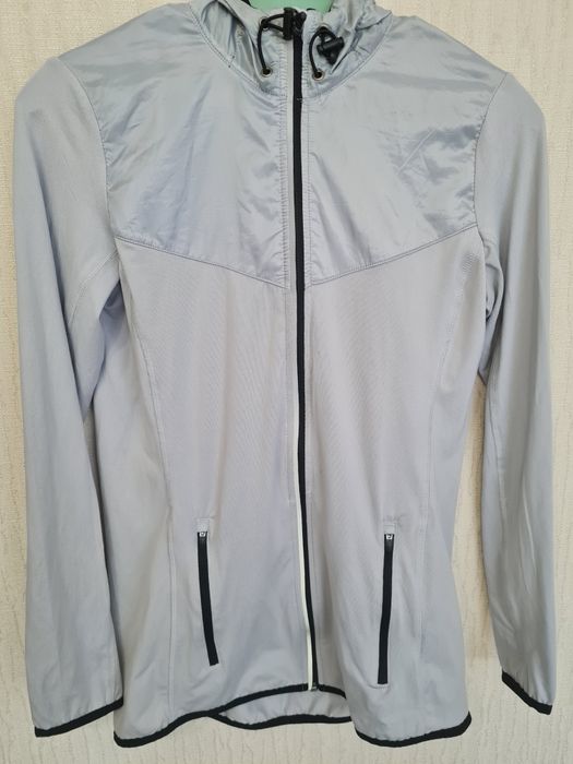 Легка жіноча спортивна куртка / кофта з капюшоном  Active Touch