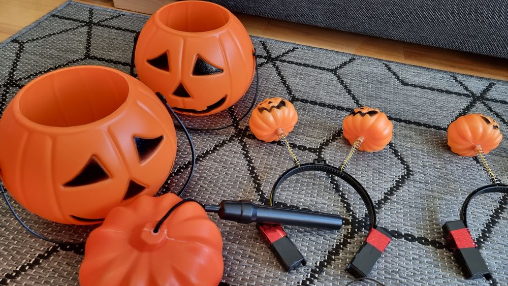 Halloween zestaw maski  kapelusze akcesoria