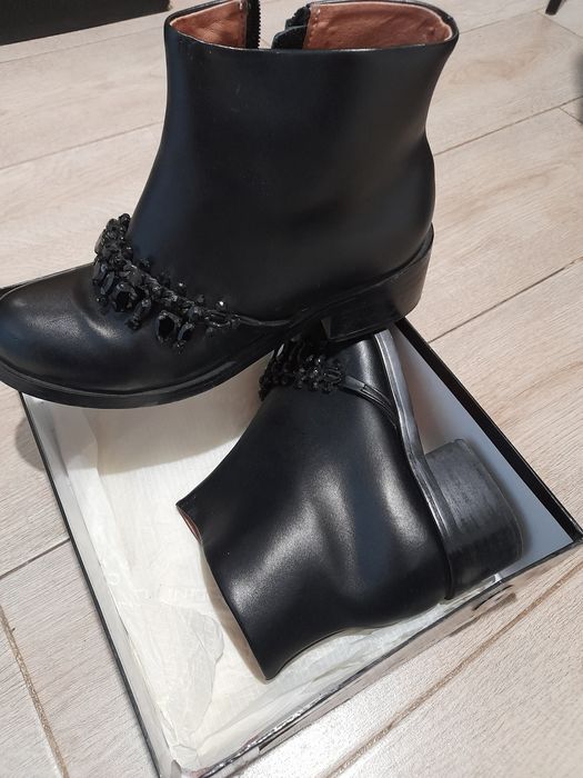 Ботільони преміум Givenchy  оригинал...40/41р