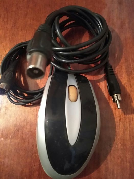 Кабеля для компьютера переходники для компа и TVа и TV.