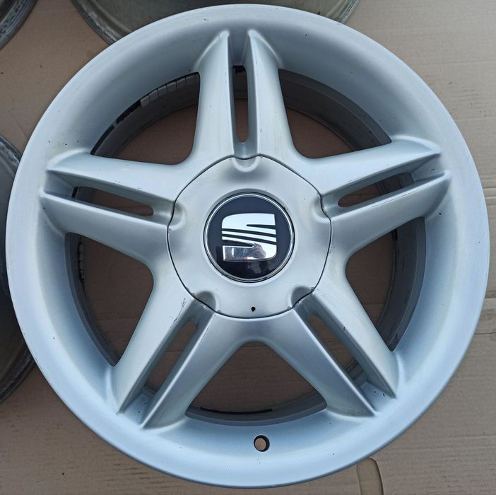 Felgi Seat Leon Toledo Cupra 7Jx17 ET38 5x100 1M0