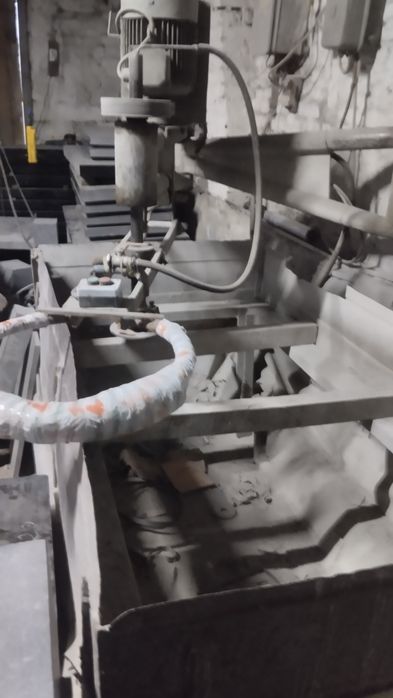 Шліфувальний станок .