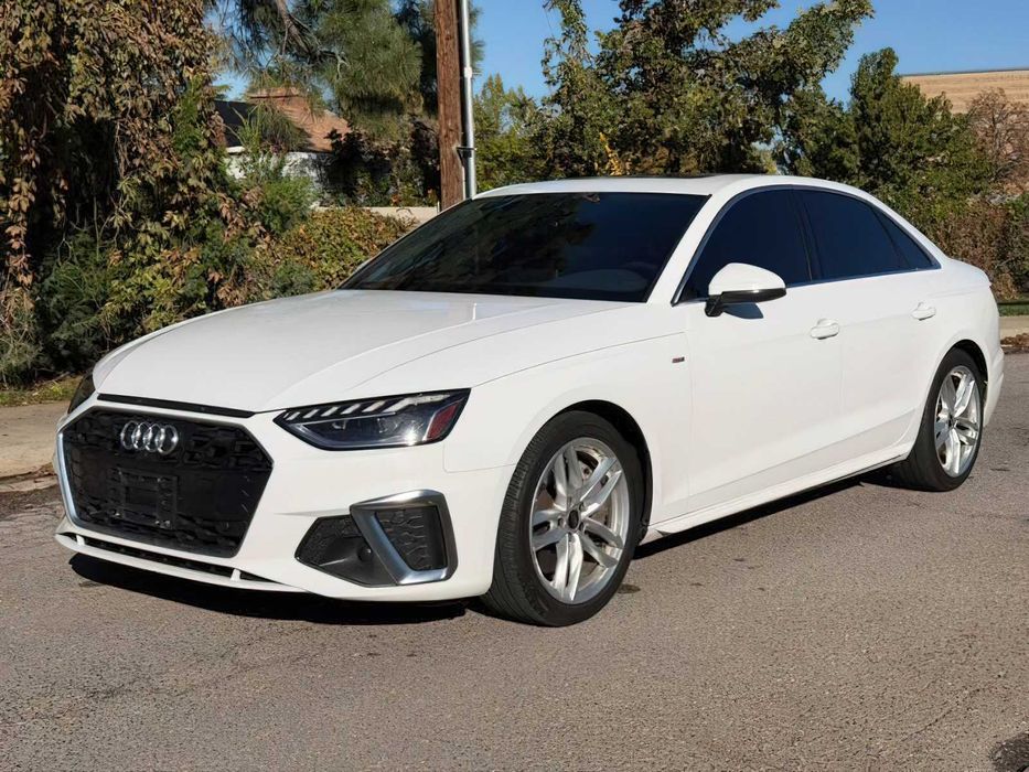 Audi A4      2022