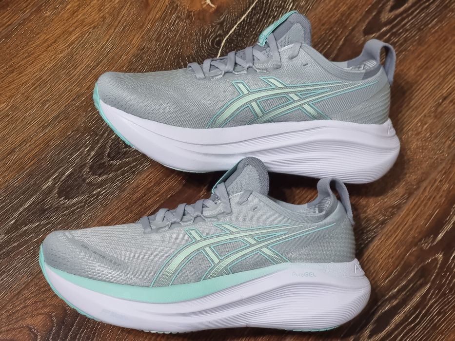Оригінал 100% професійні жіночі кросівки asics nimbus 27 eur 38