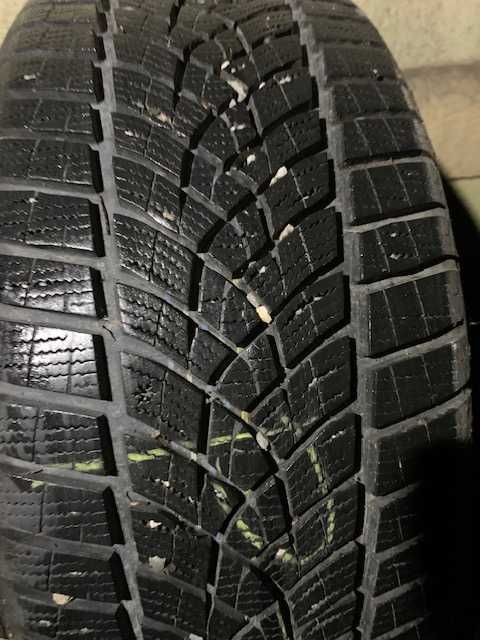 OPONY ZIMOWE  17 GoodYear  Ultragrip Performace  225/45/17  7mm