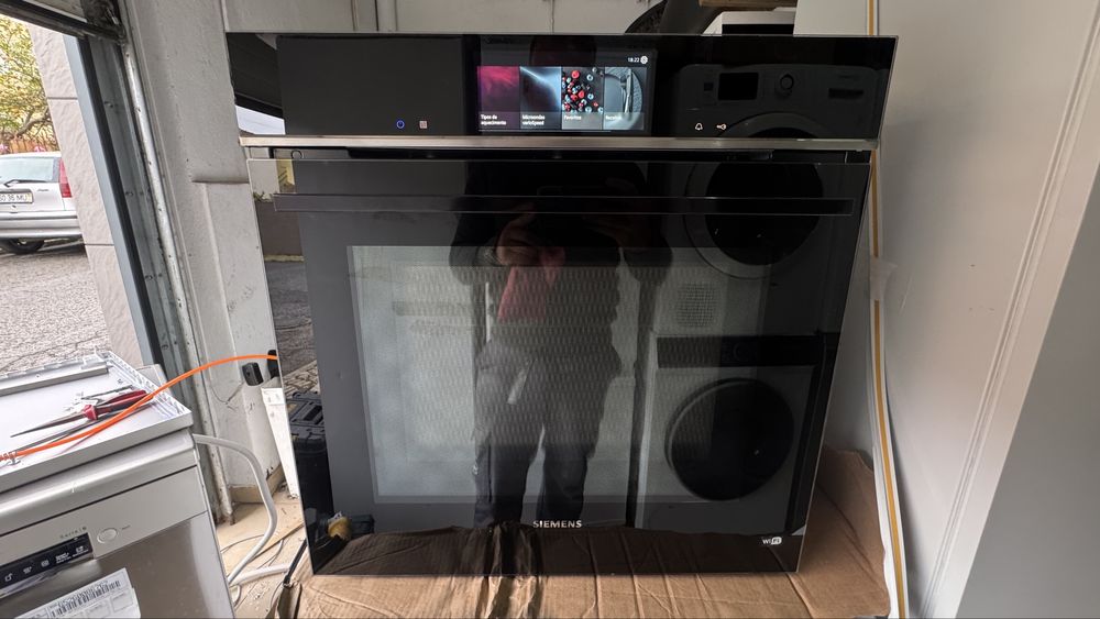 Forno  de encastre c/ Micro ondas  SIEMENS iQ700 -  HM778GMB1 (67 L - 59,4 cm- Hidro e Pirolítico