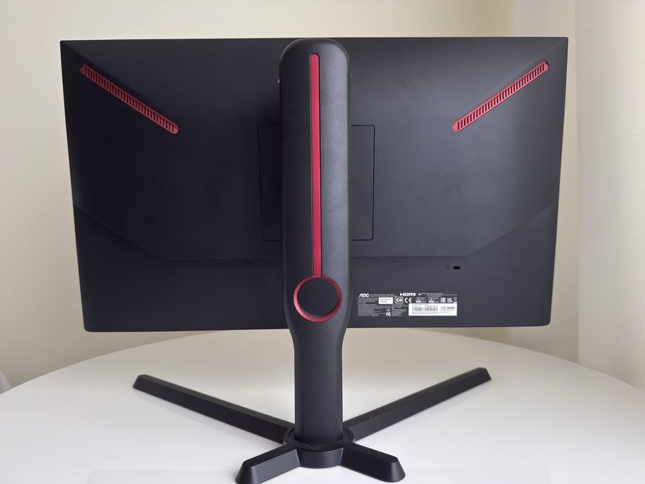 Monitor Gaming AOC 240hz/0.5MS/FreeSync Premium