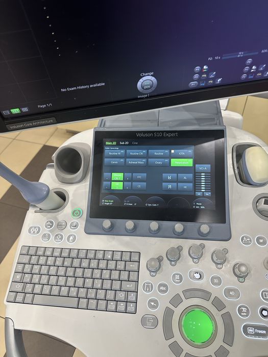 GE Voluson S10 expert BT18 plus 3 glowice stan idealny