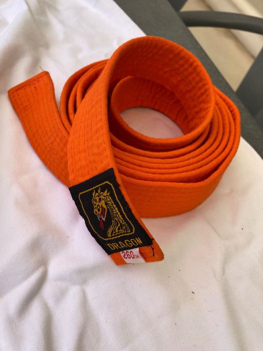 2 cintos karaté/judo/taekwondo