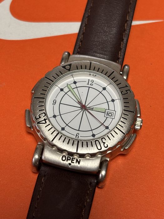 Zegarek Marlboro Adventure Team z kompasem