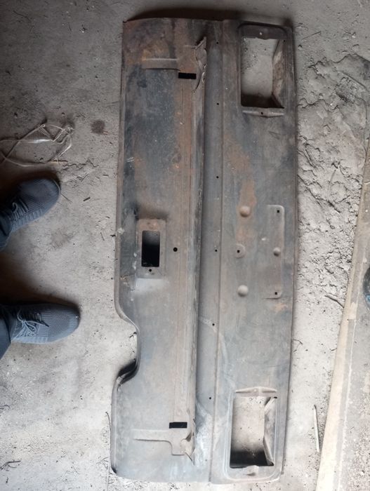 Задня панель ваз 2103