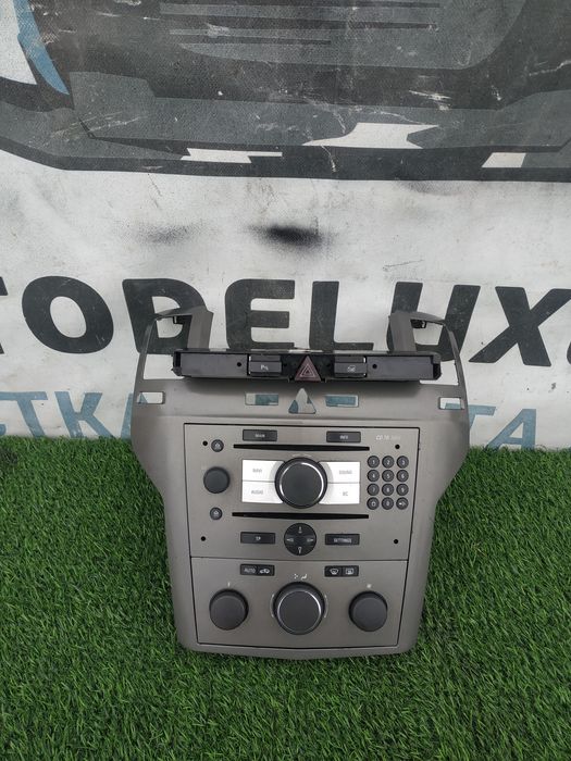 Накладки центральні консолі  Opel Astra H