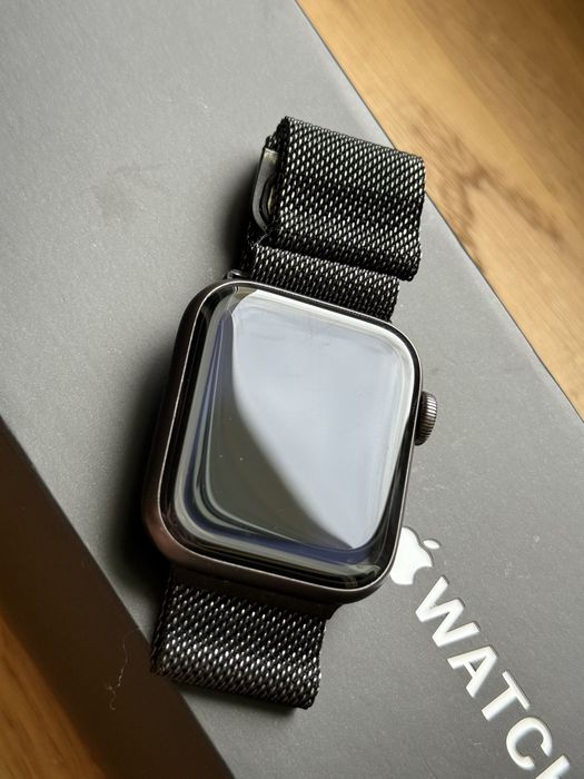 Apple Watch series 5 Nike sport 40mm GPS