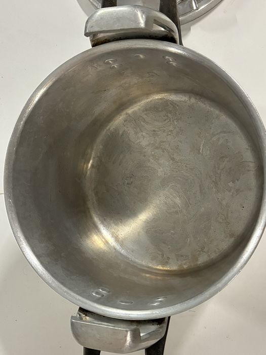 Panela de pressão grande