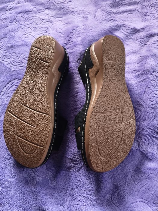 Босоніжки 42 розмір жіночі