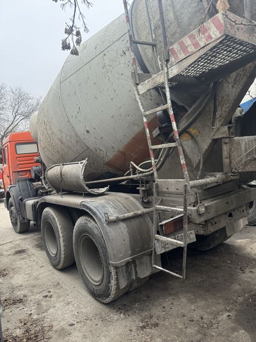 Продам автобетоносмеситель