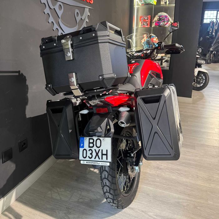 SWM ATX 125 DE 2024 COM 690 KMS