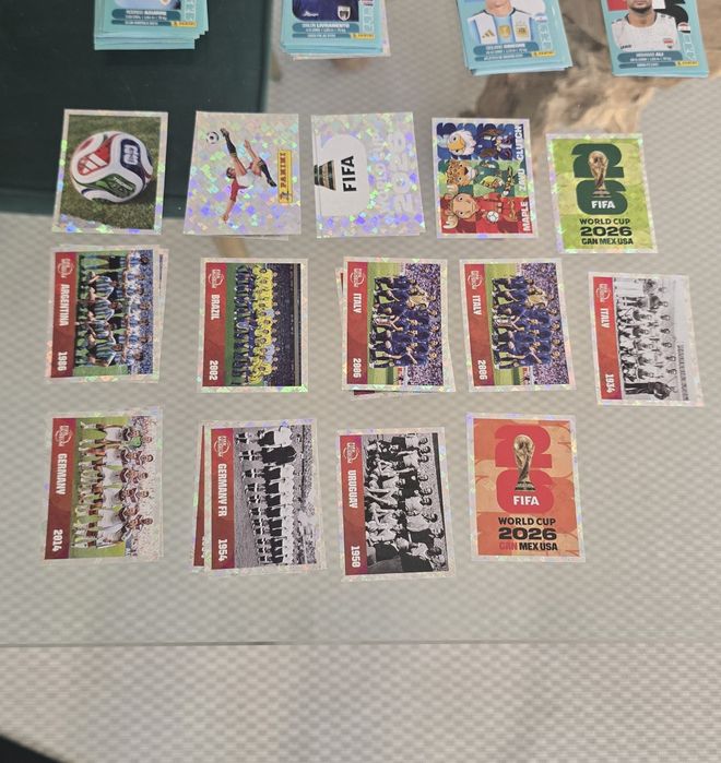Cromos mundial 2026 panini 800+ sem ser repetidos