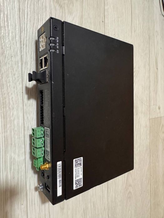 Huawei SmartLogger 3000C01 —(ETH / 4G / RS485)