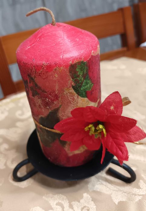 Vela de natal em suporte