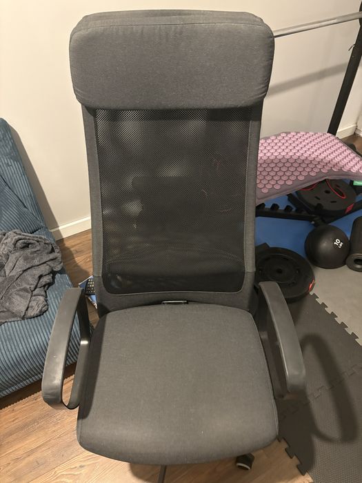 MARKUS Krzesło biurowe, Vissle ciemnoszary, Średnie